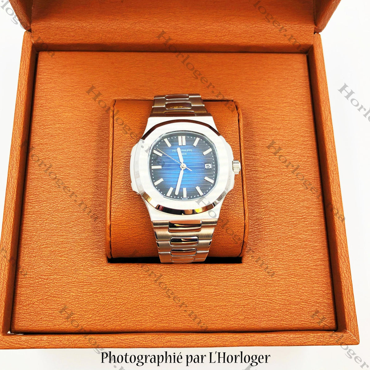Ρɑtеk Ρhіlіρρе Silver Blue Dial