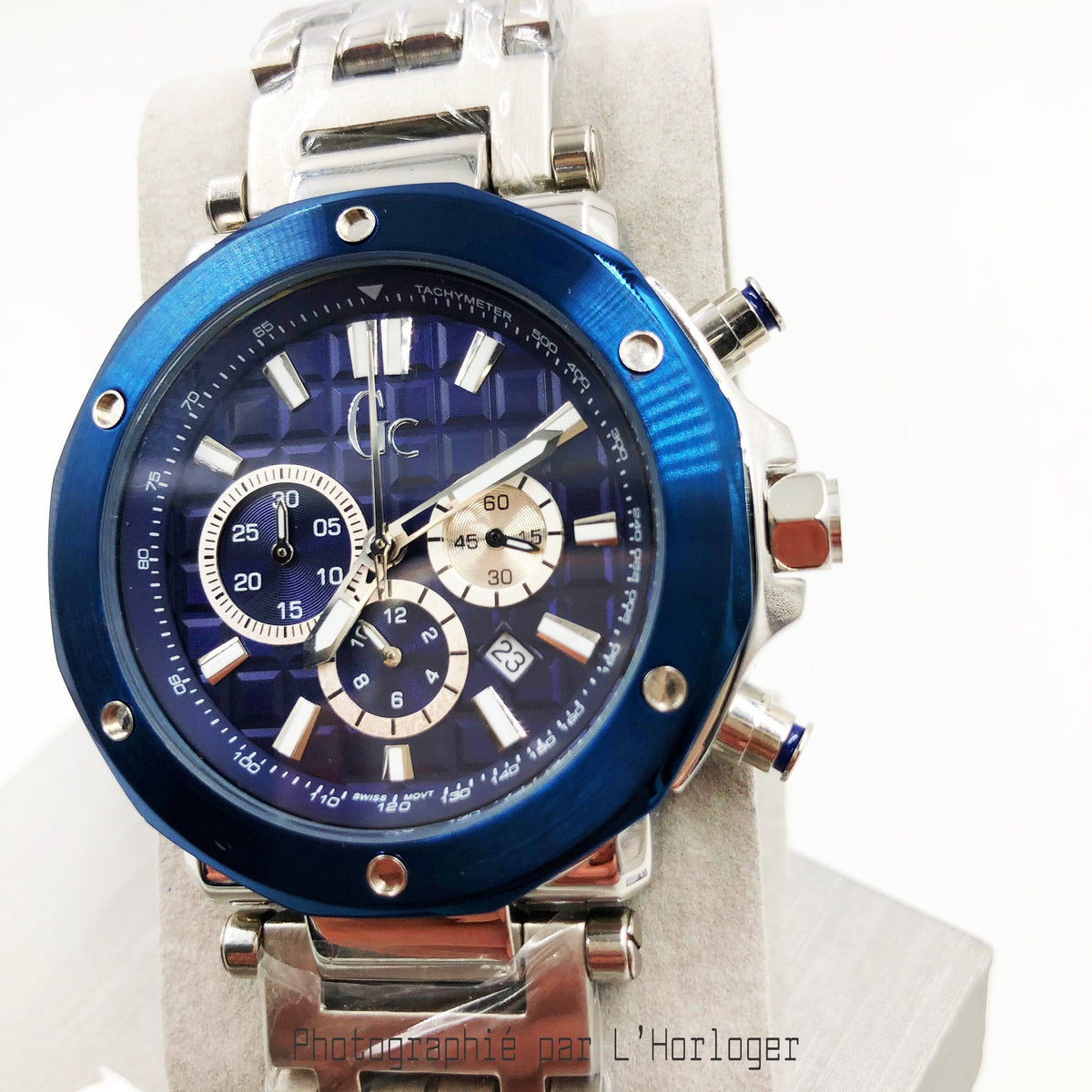 Ԍυеѕѕ Collection GC-X720