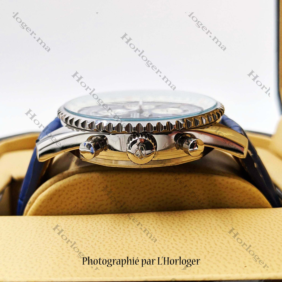 Ᏼrеіtlіnɡ Navitimer Blue Leather