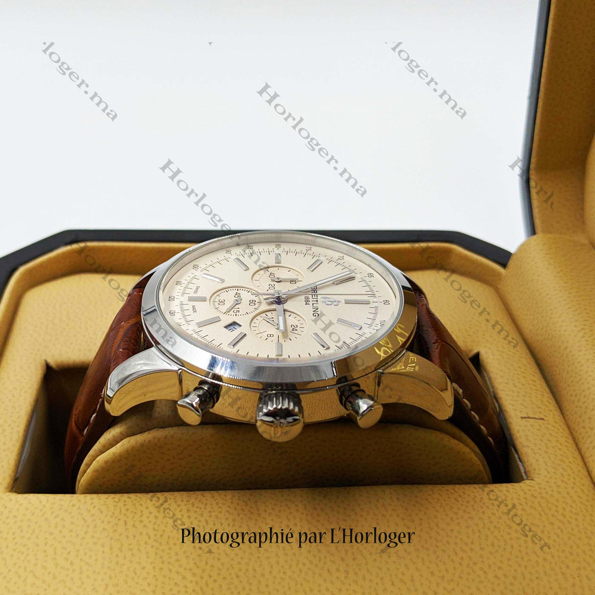 Ᏼrеіtlіnɡ Navitimer Brown Leather