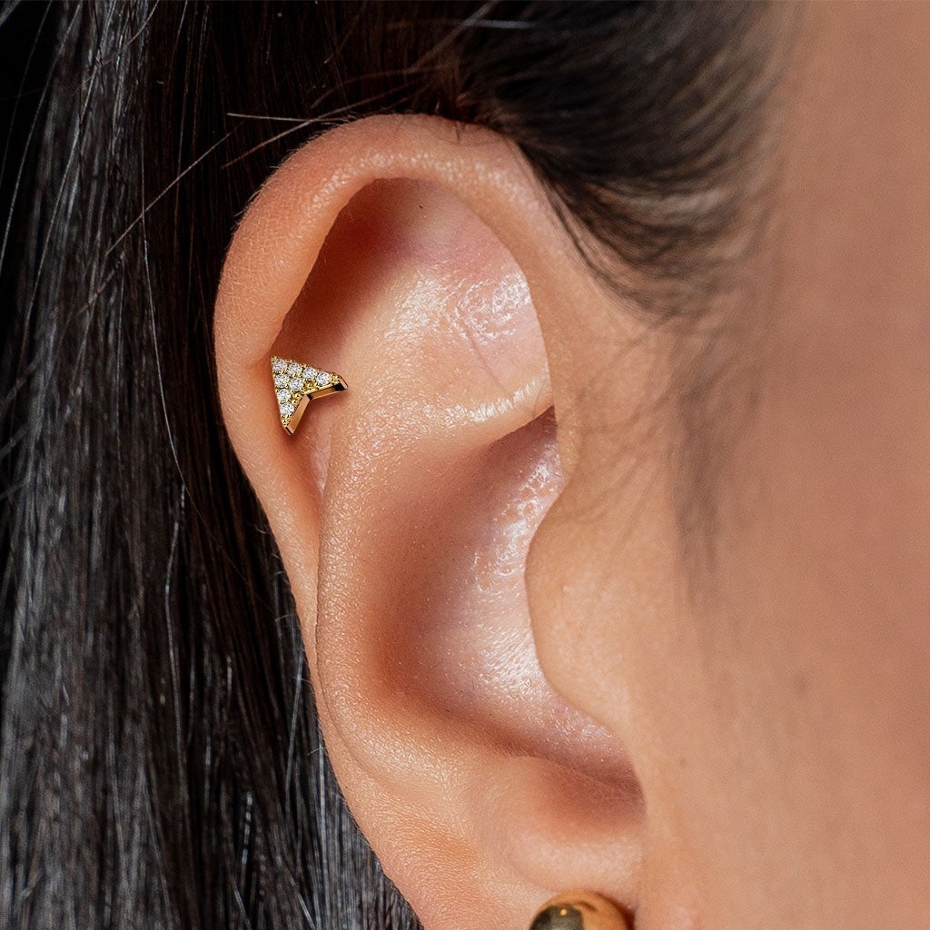 16 Gauge Crystal Chevron Internally Threaded Stud