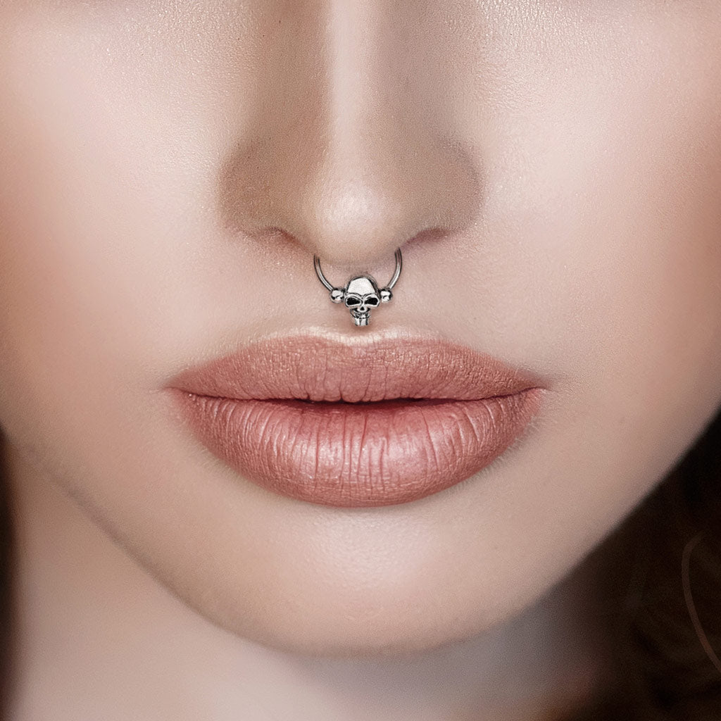 16 / 14 Gauge Silver Skull Captive Ring